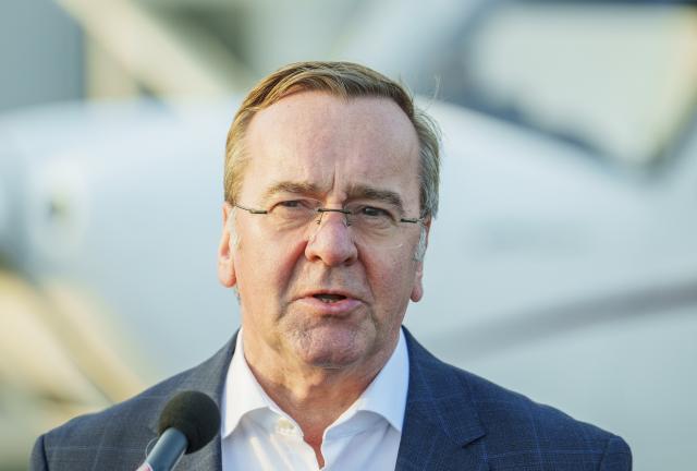 09 March 2026, Rhineland-Palatinate, Mainz: German Minister of Defense,  Boris Pistorius speaks during a press statement on Rhineland-Palatinate's drone defence expertise at the Mainz-Finthen airfield. Photo: Andreas Arnold/dpa