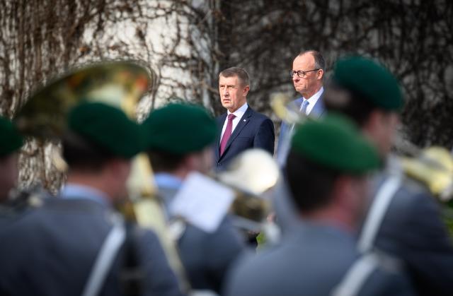10 March 2026, Berlin: German Chancellor Friedrich Merz receives Czech Prime Minister Andrej Babis with military honors at the Federal Chancellery in Berlin. Photo: Bernd von Jutrczenka/dpa