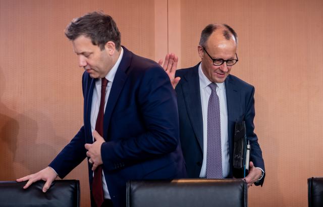 11 March 2026, Berlin: German Chancellor Friedrich Merz (R) arrives alongside Minister of Finance Lars Klingbeil before the Federal Cabinet meeting at the Federal Chancellery. Photo: Michael Kappeler/dpa