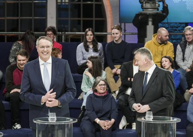 12 March 2026, Rhineland-Palatinate, Mainz: Rhineland-Palatinate Minister-President Alexander Schweitzer and CDU lead candidate Gordon Schnieder participate in the SWR 'Wahlarena' at the Alte Lokhalle in Mainz. Photo: Andreas Arnold/dpa