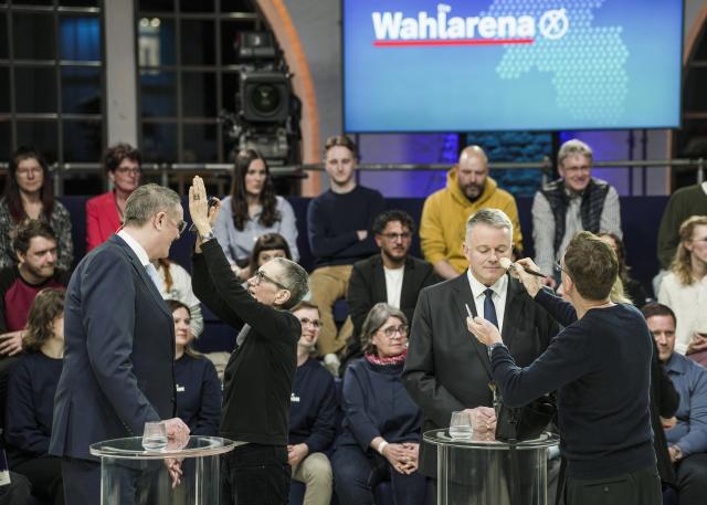 12 March 2026, Rhineland-Palatinate, Mainz: Rhineland-Palatinate Minister-President Alexander Schweitzer and CDU lead candidate Gordon Schnieder participate in the SWR 'Wahlarena' at the Alte Lokhalle in Mainz. Photo: Andreas Arnold/dpa