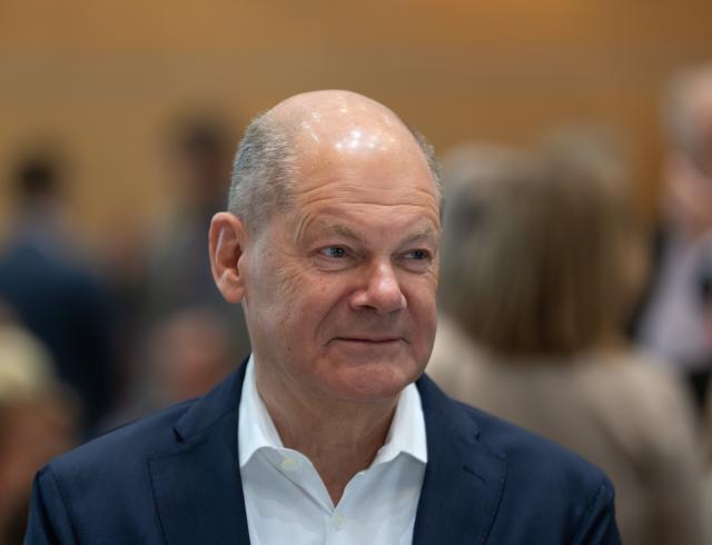 14 March 2026, Brandenburg, Potsdam: Former Germany's Chancellor Olaf Scholz attends the Brandenburg Social Democratic Party (SPD) state party convention at the Kongresshotel on Lake Templin, where delegates are set to vote on the 2026-2029 coalition agreement between the SPD and the CDU. Photo: Soeren Stache/dpa