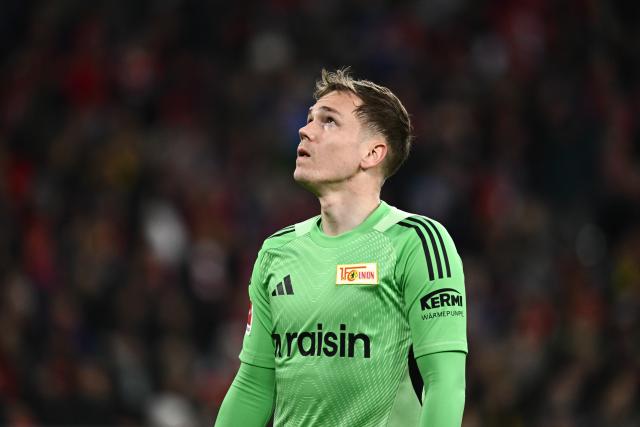 15 March 2026, Baden-Wuerttemberg, Freiburg im Breisgau: Union Berlin goalkeeper Matheo Raab pictured after the German Bundesliga soccer match between SC Freiburg and 1. FC Union Berlin at Europa-Park Stadium. Photo: Silas Stein/dpa - WICHTIGER HINWEIS: Gemäß den Vorgaben der DFL Deutsche Fußball Liga bzw. des DFB Deutscher Fußball-Bund ist es untersagt, in dem Stadion und/oder vom Spiel angefertigte Fotoaufnahmen in Form von Sequenzbildern und/oder videoähnlichen Fotostrecken zu verwerten bzw. verwerten zu lassen.