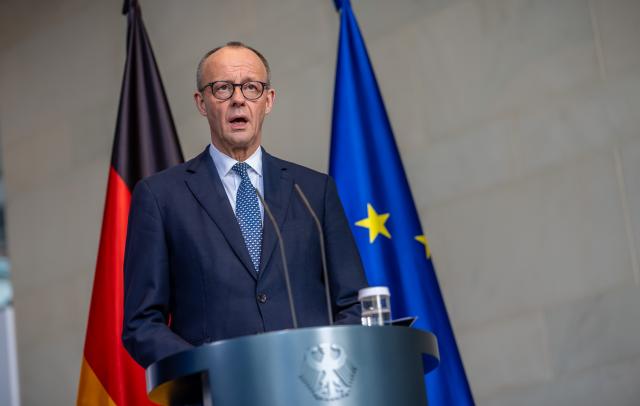 16 March 2026, Berlin: German Chancellor Friedrich Merz speaks during a press conference with Dutch Prime Minister Rob Jetten after their meeting at the Federal Chancellery. Photo: Michael Kappeler/dpa