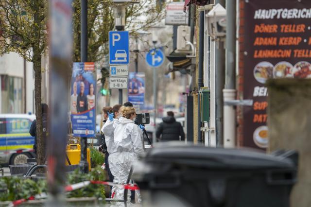 17 March 2026, Hesse, Raunheim: Forensics are investigating the shooting of two people in a restaurant in Raunheim near Frankfurt Airport. According to initial police reports, an armed person entered the bistro at around 3.45 a.m. and shot the two people. Photo: Andreas Arnold/dpa