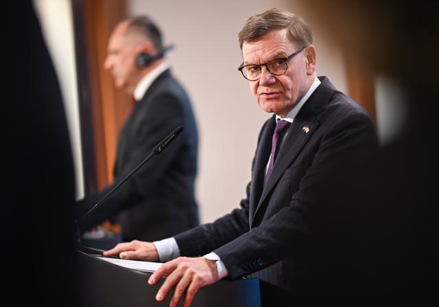 17 March 2026, Berlin: Johann Wadephul, German Foreign Minister, and his Greek counterpart, Giorgos Gerapetritis, hold a joint press conference. Photo: Britta Pedersen/dpa