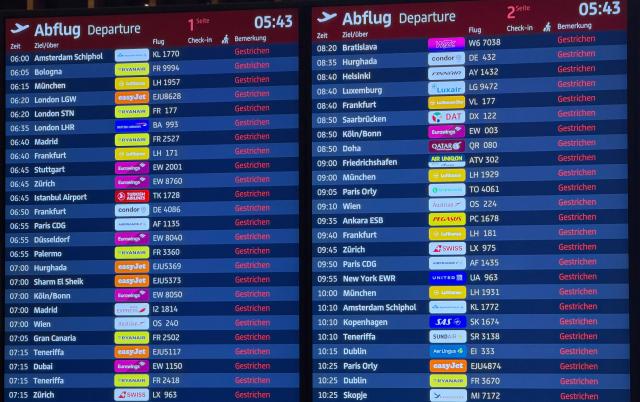 18 March 2026, Brandenburg, Schoenefeld: An information board at Berlin Brandenburg Airport (BER) displays all flights as canceled. Due to a warning strike by the Verdi union, no passenger planes take off or land at BER, with all departures and arrivals canceled for the entire day, as previously announced by the airport operator. Photo: Anabel Giesbert/dpa