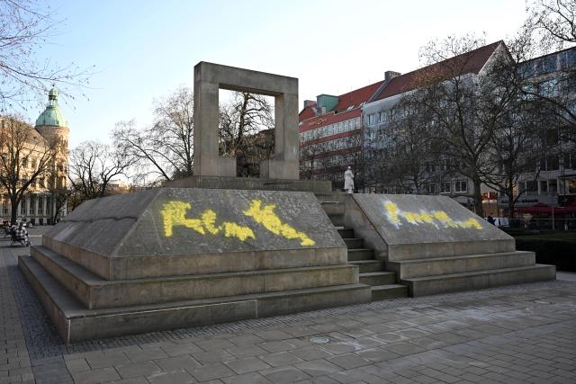 18 March 2026, Lower Saxony, Hanover: The Holocaust Memorial on Opernplatz has been defaced with yellow and white paint. Photo: Shireen Broszies/dpa