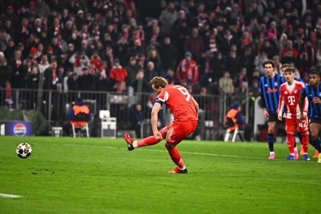 18 March 2026, Bavaria, Munich: Bayern Munich's Harry Kane scores his side's first goal during the UEFA Champions League Round of 16, Second Leg soccer match between Bayern Munich and Atalanta Bergamo at the Allianz Arena. Photo: Tom Weller/dpa