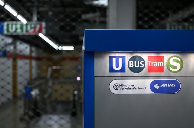 19 March 2026, Bavaria, Munich: A ticket machine stands at a closed subway station during a warning strike. The Verdi union has called for warning strikes in public transportation across several states. Photo: Sven Hoppe/dpa