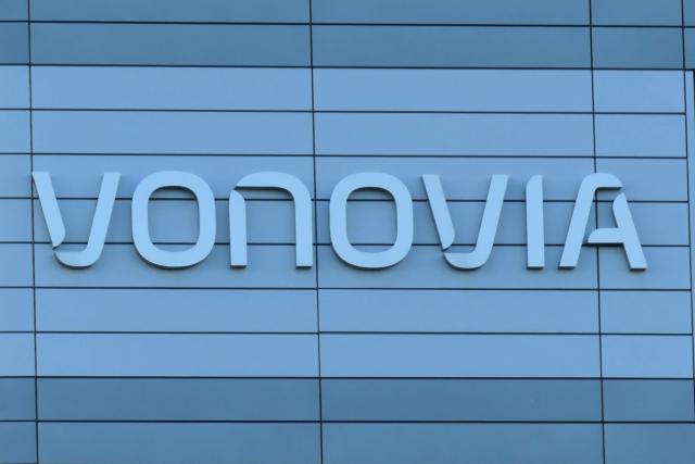 FILED - 18 March 2026, North Rhine-Westphalia, Bochum: Company logo at the headquarters of the Vonovia real estate group. The company is Germany's largest landlord. Photo: Helge Toben/dpa