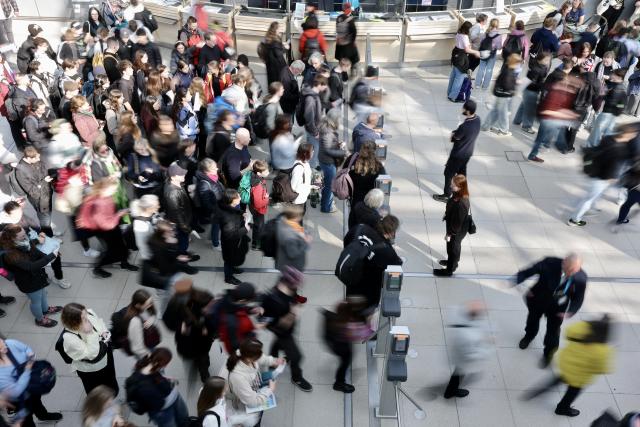 19 March 2026, Saxony, Leipzig: Visitors flock to the Leipzig Book Fair, where exhibitors from over 50 countries are presenting new releases from March 19 to 22 under the motto "Where stories connect us" Photo: Jan Woitas/dpa