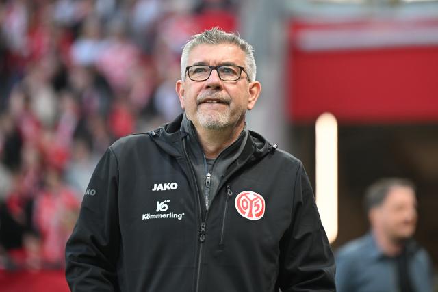 19 March 2026, Rheinland-Pfalz, Mainz: Mainz coach Urs Fischer pictured prior to the start of the UEFA Europa Conference League round of 16 second leg soccer match between FSV Mainz 05 and Sigma Olomouc at Mewa Arena. Photo: Torsten Silz/dpa