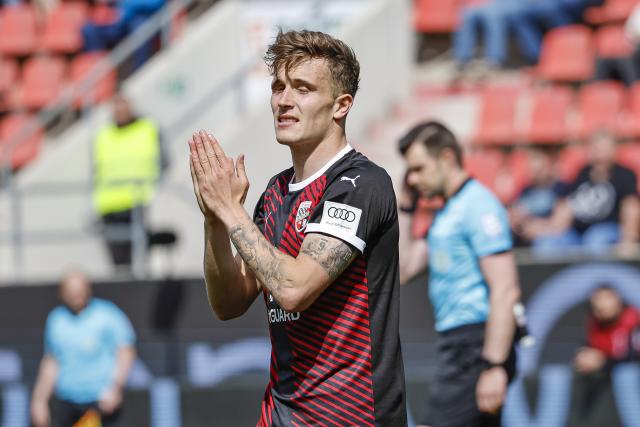 FILED - 17 April 2022, Bavaria, Ingolstadt: Then Ingolstadt player Dennis Eckert Ayensa reacts during the German 2nd Bundesliga soccer match between FC Ingolstadt 04 and SC Paderborn 07 at Audi Sportpark. Photo: Daniel Löb/dpa
