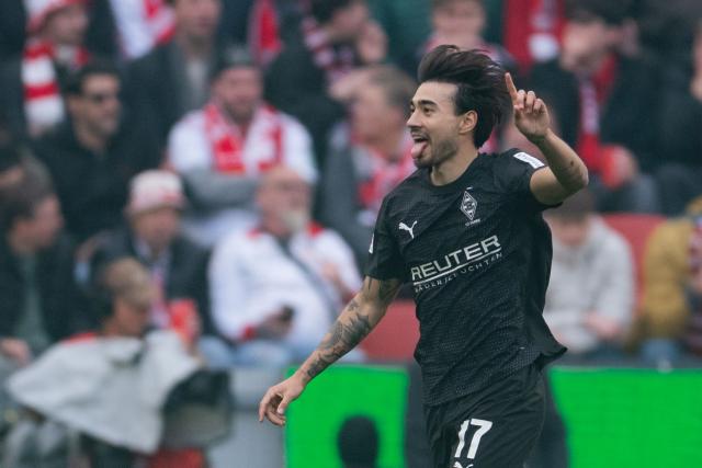21 March 2026, North Rhine-Westphalia, Cologne: Moenchengladbach's Jens Castrop celebrates scoring his side's third goal during the German Bundesliga soccer match between 1. FC Cologne and Borussia Moenchengladbach at RheinEnergieStadion. Photo: Marius Becker/dpa - WICHTIGER HINWEIS: Gemäß den Vorgaben der DFL Deutsche Fußball Liga bzw. des DFB Deutscher Fußball-Bund ist es untersagt, in dem Stadion und/oder vom Spiel angefertigte Fotoaufnahmen in Form von Sequenzbildern und/oder videoähnlichen Fotostrecken zu verwerten bzw. verwerten zu lassen.
