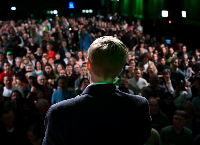 22 March 2026, Bavaria, Munich: Alliance 90/The Greens' Dominik Krause, Munich's deputy mayor, stands on stage at the Greens' election party following the runoff election for mayor of the Bavarian capital. Photo: Sven Hoppe/dpa