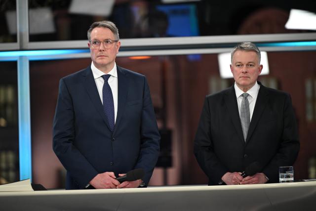 22 March 2026, Rhineland-Palatinate, Mainz: Alexander Schweitzer (L), Minister-President of Rhineland-Palatinate and his party's lead candidate, and Gordon Schnieder, his party's lead candidate, are in the SWR election studio. The state election took place in Rhineland-Palatinate on Sunday. Photo: Florian Wiegand/dpa