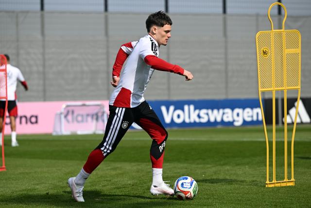 24 March 2026, Bavaria, Herzogenaurach: Germany's Florian Wirtz in action during the team's training session ahead of the FIFA World Cup qualifying soccer match against Switzerland. Photo: Federico Gambarini/dpa