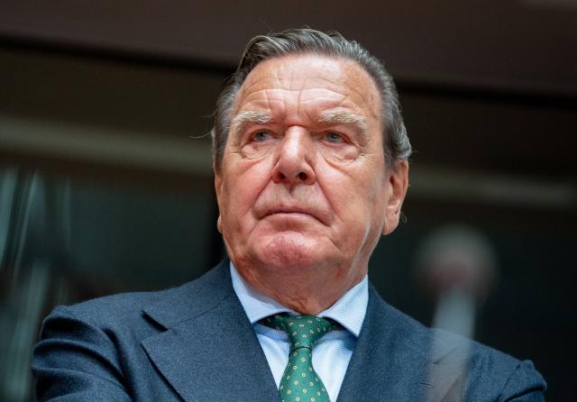 FILED - 01 July 2020, Berlin: Former German Chancellor Gerhard Schroeder waits for the hearing on the Nord Stream 2 pipeline project to begin in the Bundestag's Economic Affairs Committee. Photo: Kay Nietfeld/dpa