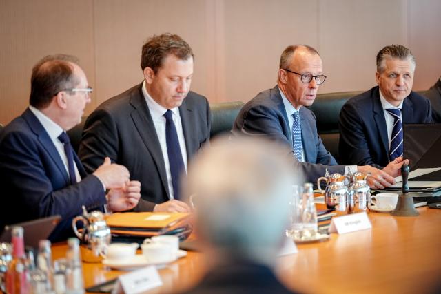 25 March 2026, Berlin: Alexander Dobrindt, German Minister of the Interior, German Chancellor Friedrich Merz, Lars Klingbeil, German Minister of Finance, Vice-Chancellor and Social Democratic Party (SPD) Federal Chairman and Thorsten Frei, Head of the German Chancellery and German Minister for Special Tasks, attend the German Cabinet meeting at the German Chancellery in Berlin. Photo: Kay Nietfeld/dpa
