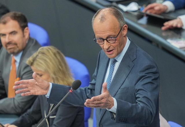 25 March 2026, Berlin: German Chancellor Friedrich Merz speaks during the government questioning in the plenary session of the German Parliament (Bundestag) in Berlin. Photo: Michael Kappeler/dpa