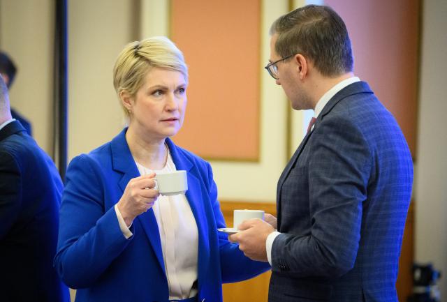 26 March 2026, Berlin: Minister-President of Mecklenburg-Western Pomerania Manuela Schwesig arrives to attend the 56th Regional Conference of the Heads of Government of the eastern German states at the Rotes Rathaus. Photo: Bernd von Jutrczenka/dpa