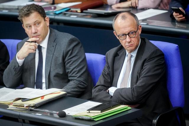 26 March 2026, Berlin: German Chancellor Friedrich Merz (R) and Minister of Finance Lars Klingbeil attend the plenary session of the German Bundestag. Photo: Kay Nietfeld/dpa