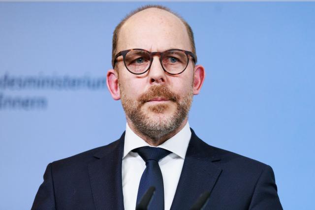 26 March 2026, Berlin: Dutch Minister for Asylum and Migration Bart van den Brink speaks during a press conference with German Minister of the Interior Alexander Dobrindt after their meeting at the Federal Ministry of the Interior. Photo: Carsten Koall/dpa