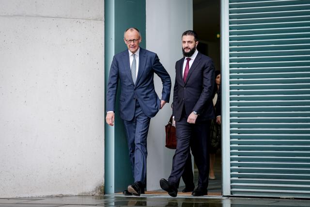 30 March 2026, Berlin: German Chancellor Friedrich Merz (L) receives Syria's interim president Ahmed al-Sharaa at the Federal Chancellery in Berlin. Photo: Kay Nietfeld/dpa