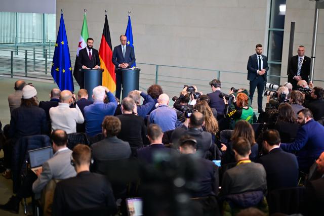 30 March 2026, Berlin: German Chancellor Friedrich Merz and Syria's interim president Ahmed al-Sharaa hold a joint press conference at the Federal Chancellery in Berlin. Photo: Sebastian Christoph Gollnow/dpa