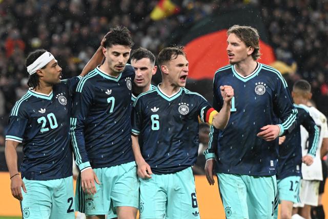 30 March 2026, Baden-Wuerttemberg, Stuttgart: Germany's Kai Havertz (2nd L) celebrates scoring his side's first goal with teammates during the International Friendly soccer match between Germany and Ghana at MHP Arena. Photo: Federico Gambarini/dpa - WICHTIGER HINWEIS: Gemäß den Vorgaben der DFL Deutsche Fußball Liga bzw. des DFB Deutscher Fußball-Bund ist es untersagt, in dem Stadion und/oder vom Spiel angefertigte Fotoaufnahmen in Form von Sequenzbildern und/oder videoähnlichen Fotostrecken zu verwerten bzw. verwerten zu lassen.