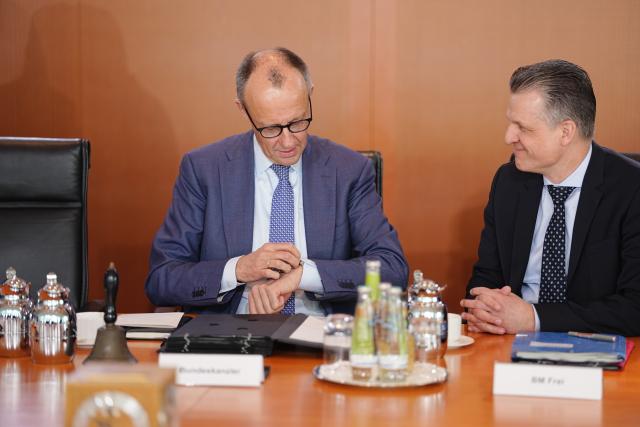01 April 2026, Berlin: German Chancellor Friedrich Merz and Thorsten Frei, Head of the Federal Chancellery and Federal Minister for Special Tasks, take part in the Cabinet meeting in the Federal Chancellery. Photo: Kay Nietfeld/dpa