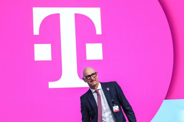 01 April 2026, North Rhine-Westphalia, Bonn: Timotheus Hoettges, CEO of Deutsche Telekom, attends the company's shareholders' meeting. Photo: Oliver Berg/dpa