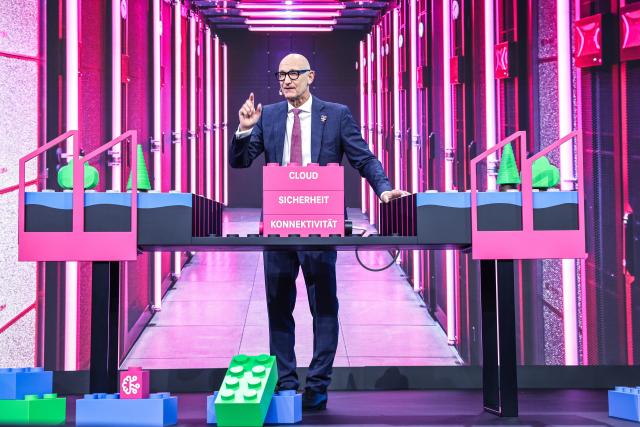 01 April 2026, North Rhine-Westphalia, Bonn: Timotheus Hoettges, CEO of Deutsche Telekom, speaks at the company's shareholders' meeting. Photo: Oliver Berg/dpa