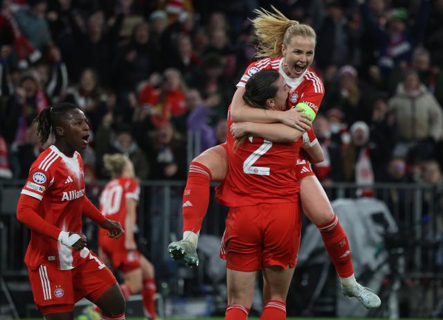 01 April 2026, Bavaria, Munich: Bayern Munich's Glodis Perla Viggosdottir celebrates scoring her side's first goal during the UEFA Women's Champions League quarter final second leg soccer match between Bayern Munich and Manchester United at Allianz Arena. Photo: Karl-Josef Hildenbrand/dpa
