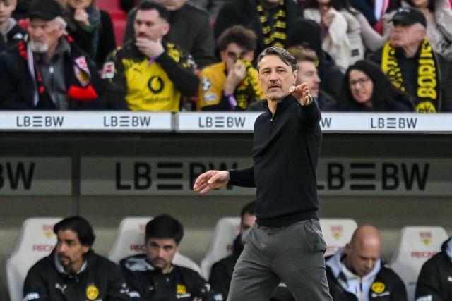 04 April 2026, Baden-Württemberg, Stuttgart: Borussia Dortmund coach Niko Kovac gestures during the German Bundesliga soccer match between VfB Stuttgart and Borussia Dortmund at the MHPArena. Photo: Harry Langer/dpa - IMPORTANT NOTICE: DFL and DFB regulations prohibit any use of photographs as image sequences and/or quasi-video.