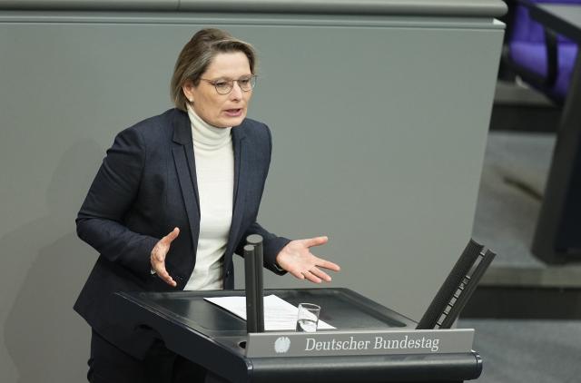 FILED - 27 November 2025, Berlin: Stefanie Hubig, German Minister of Justice and Consumer Protection, speaks during the debate on the federal budget in the German Parliament Bundestag. Photo: Michael Kappeler/dpa