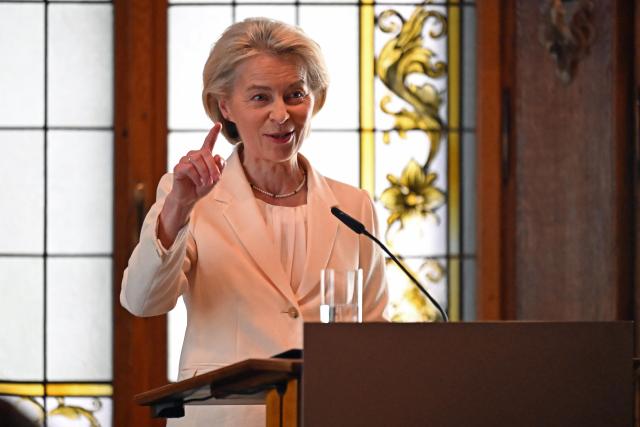 07 April 2026, Lower Saxony, Hanover: Ursula von der Leyen, President of the European Commission, speaks after being awarded the Lower Saxony State Medal by Minister President Olaf Lies. Photo: Shireen Broszies/dpa