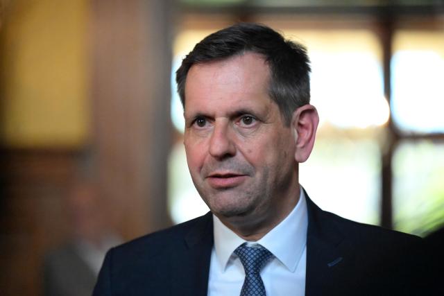 07 April 2026, Lower Saxony, Hanover: Olaf Lies, Minister President of Lower Saxony, speaks to the press after the President of the European Commission, von der Leyen, was awarded the Lower Saxony State Medal. Photo: Shireen Broszies/dpa