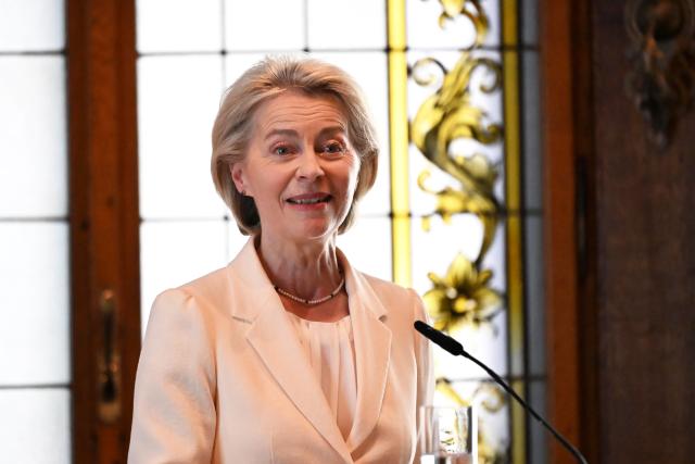07 April 2026, Lower Saxony, Hanover: Ursula von der Leyen, President of the European Commission, speaks after being awarded the Lower Saxony State Medal by Minister President Olaf Lies. Photo: Shireen Broszies/dpa