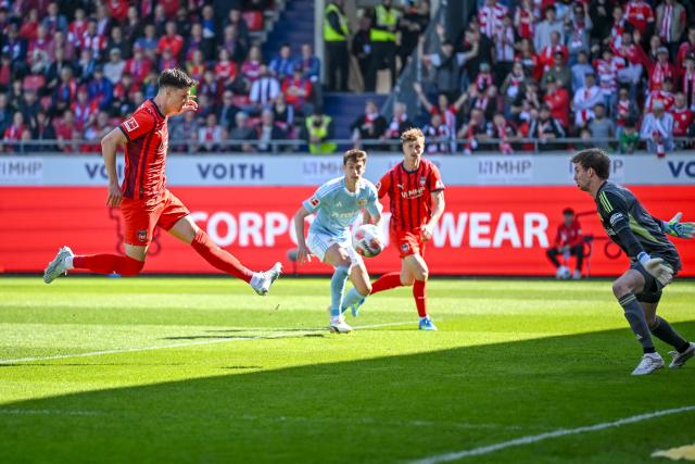 11 April 2026, Baden-Wuerttemberg, Heidenheim: Heidenheim's Mathias Honsak scores his side's first goal of the game during the German Bundesliga soccer match between 1. FC Heidenheim and 1. FC Union Berlin at Voith-Arena. Photo: Harry Langer/dpa - WICHTIGER HINWEIS: Gemäß den Vorgaben der DFL Deutsche Fußball Liga bzw. des DFB Deutscher Fußball-Bund ist es untersagt, in dem Stadion und/oder vom Spiel angefertigte Fotoaufnahmen in Form von Sequenzbildern und/oder videoähnlichen Fotostrecken zu verwerten bzw. verwerten zu lassen.