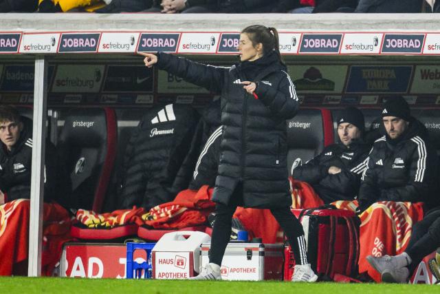 FILED - 13 January 2024, Baden-Württemberg, Freiburg im Breisgau: Union Berlin's co-trainer Marie-Louise Eta gestures during the Bundesliga soccer match between SC Freiburg and 1. FC Union Berlin at Europa-Park Stadion. Photo: Tom Weller/dpa
