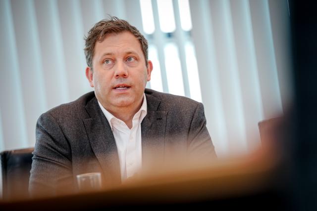 13 April 2026, Berlin: German Minister of Finance and Social Democratic Party of Germany (SPD) Federal Chairman Lars Klingbeil speaks in an interview with journalists from the German Press Agency (dpa) at the SPD party headquarters in the Willy Brandt House. Photo: Kay Nietfeld/dpa