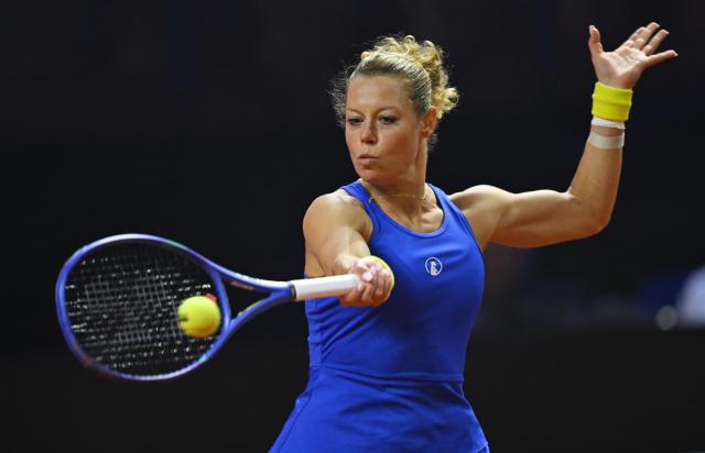 13 April 2026, Baden-Wuerttemberg, Stuttgart: German tennis player Laura Siegemund in action against Bulgaria's Viktoriya Tomova during their women's singles round of 32 match of the Stuttgart Open tennis tournament. Photo: Marijan Murat/dpa