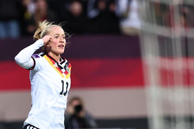 14 April 2026, Bavaria, Nuremberg: Germany's Lea Schueller celebrates scoring her side's fifth goal during the FIFA Women's World Cup UEFA qualifying Group D soccer match between Germany and Austria at the Max-Morlock-Stadion. Photo: Daniel Karmann/dpa