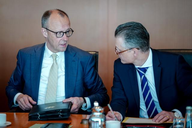 15 April 2026, Berlin: German Chancellor Friedrich Merz and Thorsten Frei , Head of the Federal Chancellery and Federal Minister for Special Tasks, are attending the Federal Cabinet meeting at the Federal Chancellery. Photo: Kay Nietfeld/dpa