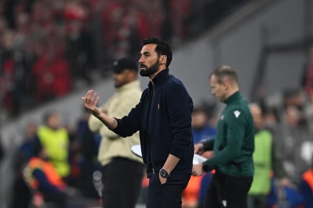 15 April 2026, Bavaria, Munich: Real Madrid coach Alvaro Arbeloa gestures on the sideline during the UEFA Champions League Quarterfinal Second Leg soccer match between Bayern Munich and Real Madrid at Allianz Arena. Photo: Sven Hoppe/dpa