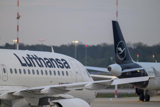 16 April 2026, Hesse, Frankfurt/Main: Lufthansa aircraft are parked at Frankfurt Airport on the second day of strikes by the cabin crew union Ufo, while the pilots' union VC has announced full-day strikes. Photo: Hannes P. Albert/dpa