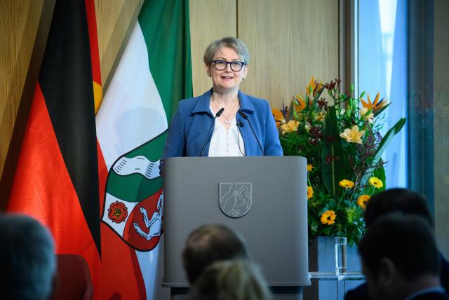 16 April 2026, Berlin: Yvette Cooper, the UK's Secretary of State for Foreign Affairs, speaks at the 'New Koenigswinter Future Lab' organized by the German-British Society at the Office of the State of North Rhine-Westphalia to the Federal Government. Photo: Bernd von Jutrczenka/dpa