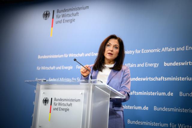 16 April 2026, Berlin: German Minister for Economic Affairs and Energy, Katherina Reiche, speaks during a press conference at the Federal Ministry for Economic Affairs and Energy. Photo: Bernd von Jutrczenka/dpa